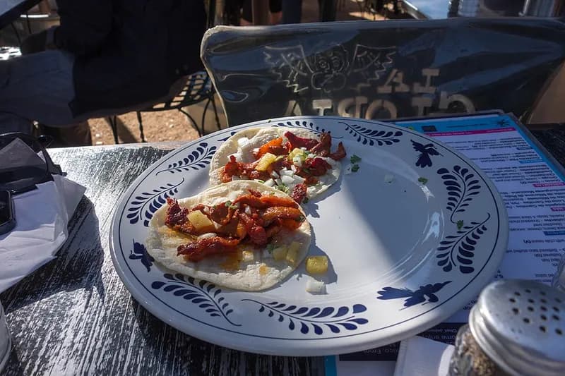 Taquerías y Antojitos